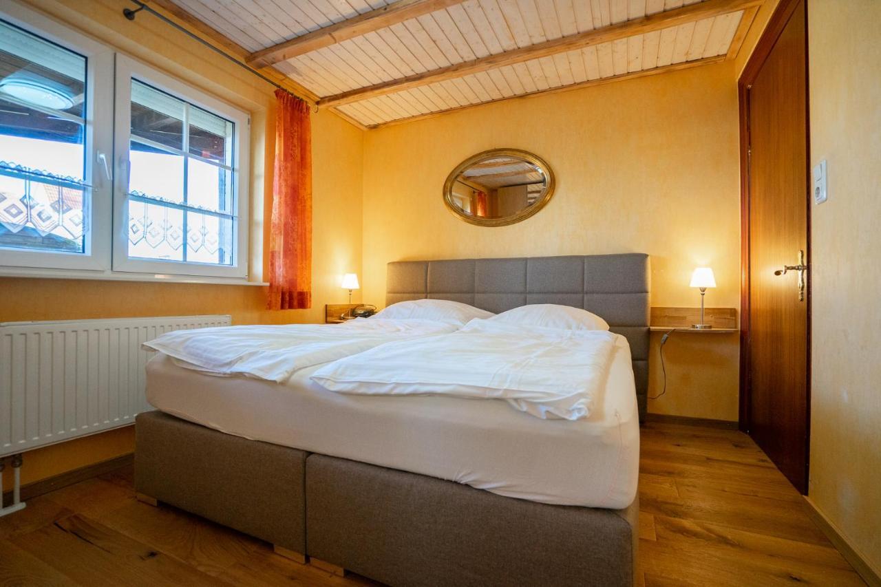 Godewind Haus Wattwurm Apartment Busum Bagian luar foto
