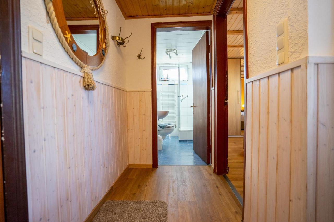 Godewind Haus Wattwurm Apartment Busum Bagian luar foto